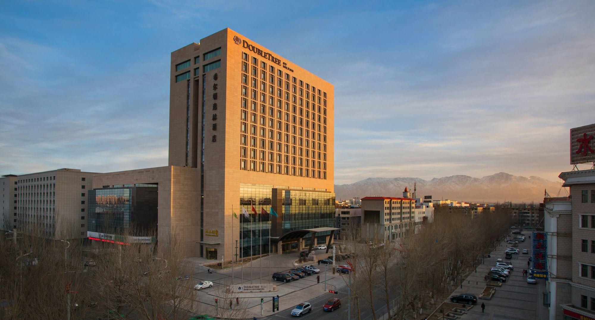 Hotel Doubletree By Hilton Qinghai - Golmud Exterior foto